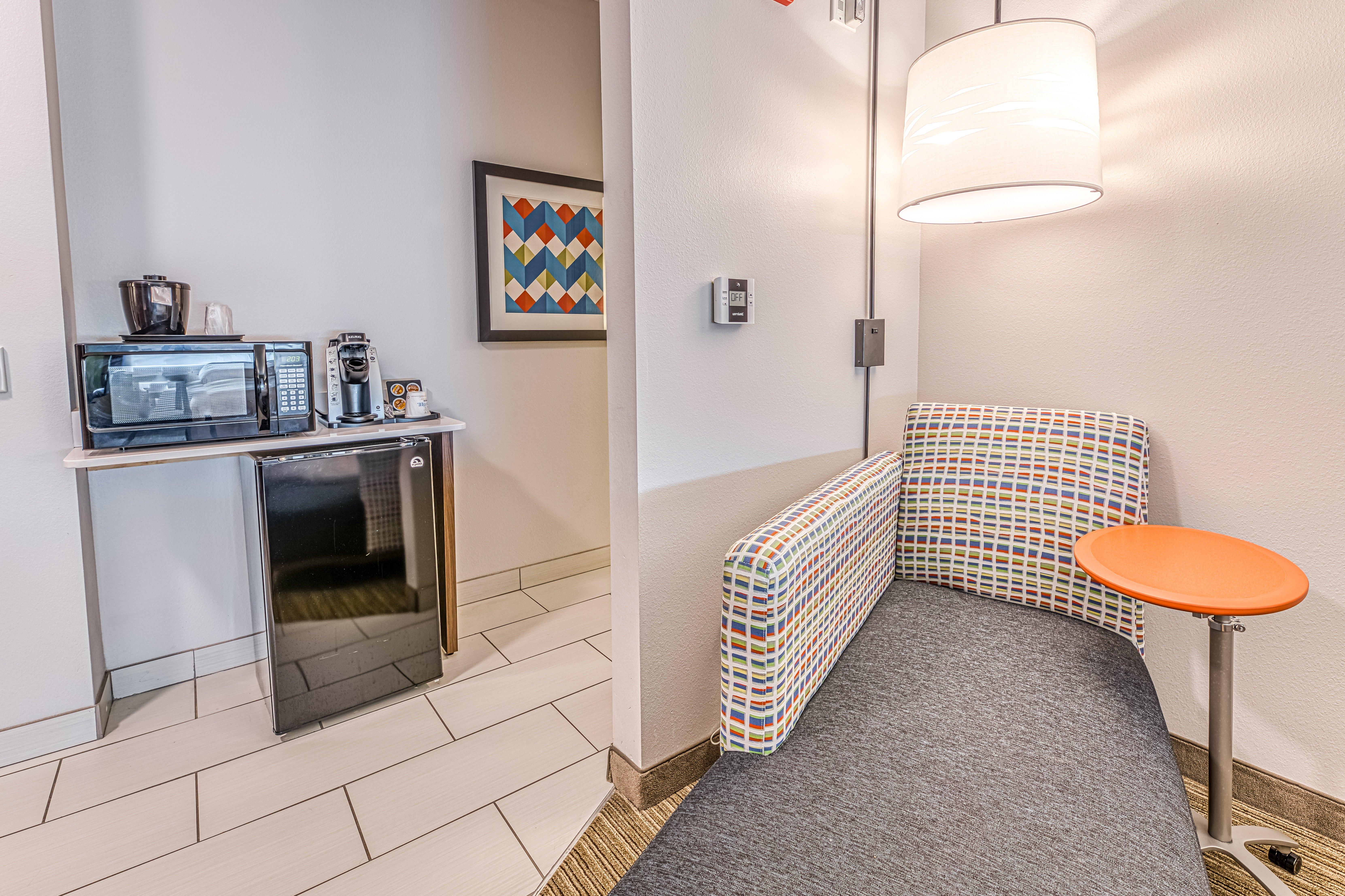 Holiday Inn Express & Suites - Rantoul By Ihg Eksteriør bilde