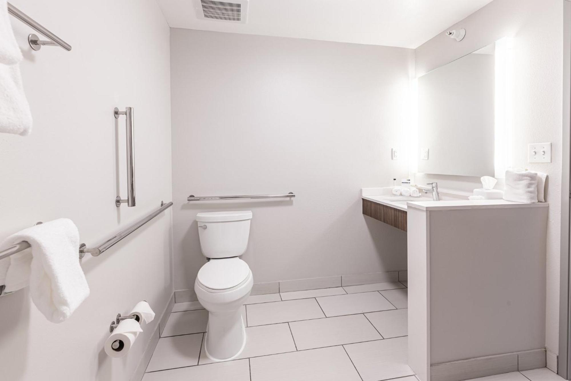 Holiday Inn Express & Suites - Rantoul By Ihg Eksteriør bilde